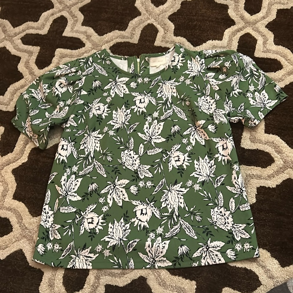 Green dress shirt like new